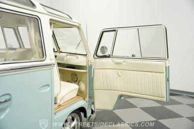 1966 Volkswagen Type 2 Weekender