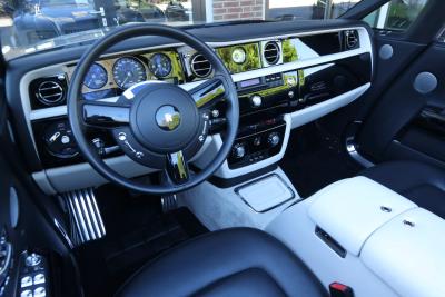 2009 Rolls - Royce Phantom Drophead Coup&eacute; &ldquo;One of the finest&rdquo;