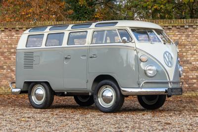 1967 Volkswagen T1 &ldquo;Samba-Customized&rdquo;/ Micro Bus