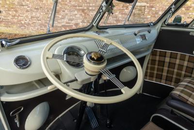 1967 Volkswagen T1 &ldquo;Samba-Customized&rdquo;/ Micro Bus