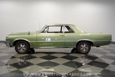 1964 Pontiac GTO Tri Power