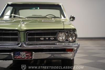 1964 Pontiac GTO Tri Power