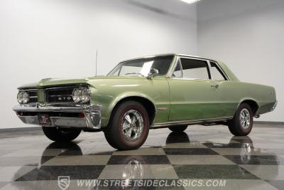 1964 Pontiac GTO Tri Power