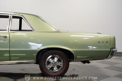 1964 Pontiac GTO Tri Power