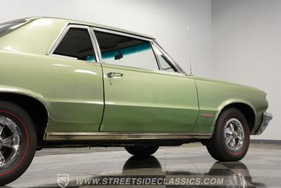 1964 Pontiac GTO Tri Power