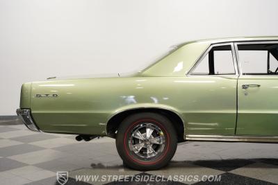 1964 Pontiac GTO Tri Power