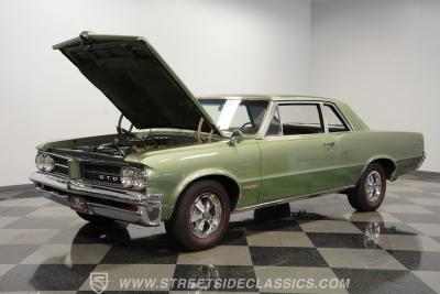 1964 Pontiac GTO Tri Power