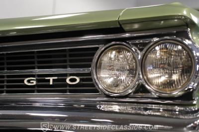 1964 Pontiac GTO Tri Power
