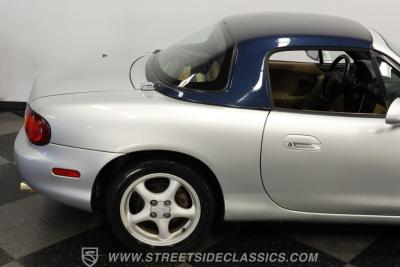1999 Mazda Miata