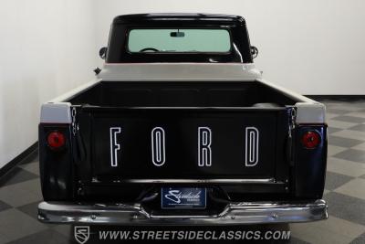 1957 Ford F-100