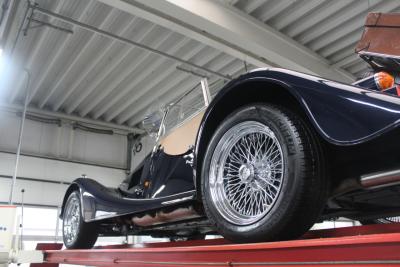 1998 Morgan Plus 8 4.6i &ldquo; in Lancia Blue&rdquo;