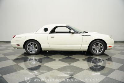 2002 Ford Thunderbird
