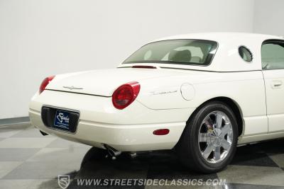 2002 Ford Thunderbird