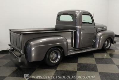 1952 Ford F-1 Restomod