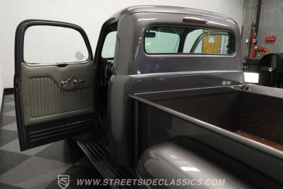 1952 Ford F-1 Restomod