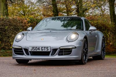 2015 Porsche 911 (991) Carrera 4 GTS