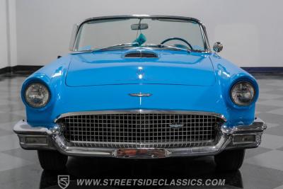 1957 Ford Thunderbird