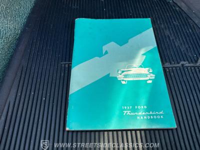 1957 Ford Thunderbird