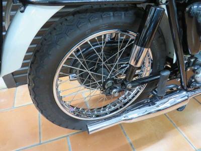 1964 Triumph T120 BONNEVILLE