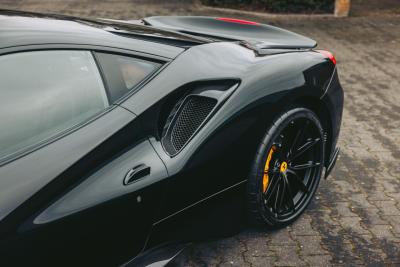 2020 Ferrari 488 PISTA