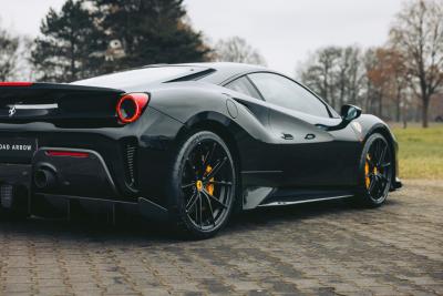 2020 Ferrari 488 PISTA