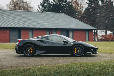 2020 Ferrari 488 PISTA