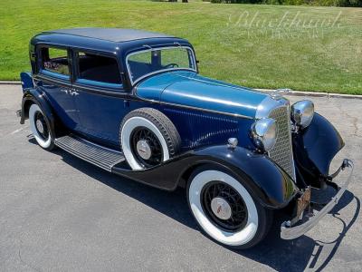 1933 Lincoln Twelve KA Sedan