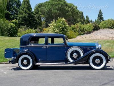 1933 Lincoln Twelve KA Sedan