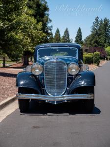 1933 Lincoln Twelve KA Sedan