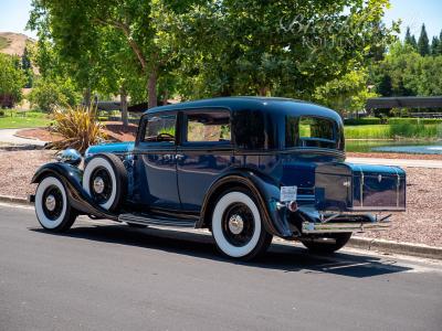 1933 Lincoln Twelve KA Sedan