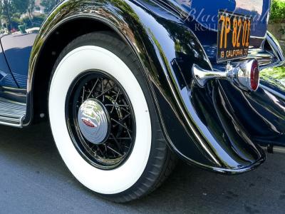 1933 Lincoln Twelve KA Sedan