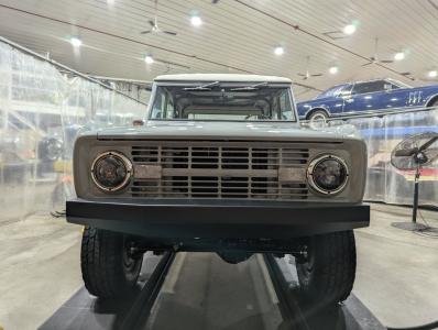 1974 Ford Bronco RESTOMOD
