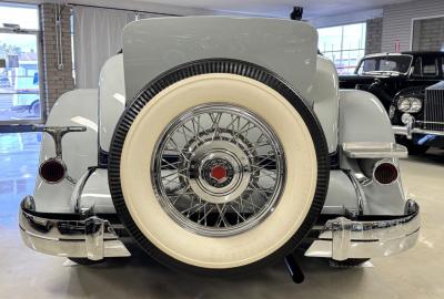 1932 Packard Deluxe 8