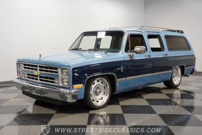 1986 Chevrolet Suburban Restomod
