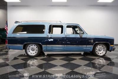 1986 Chevrolet Suburban Restomod