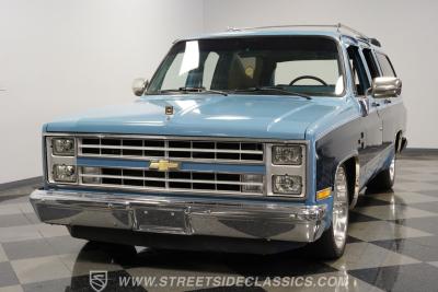 1986 Chevrolet Suburban Restomod