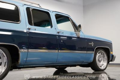 1986 Chevrolet Suburban Restomod