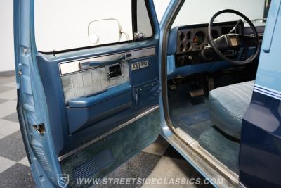 1986 Chevrolet Suburban Restomod