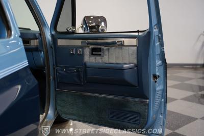 1986 Chevrolet Suburban Restomod