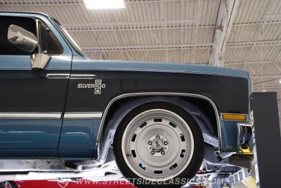 1986 Chevrolet Suburban Restomod