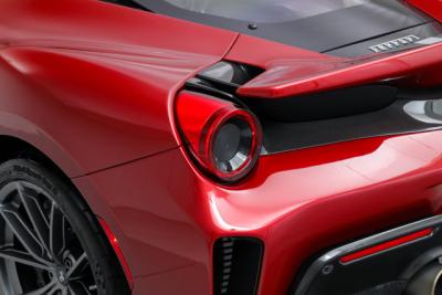 2019 Ferrari 488 PISTA