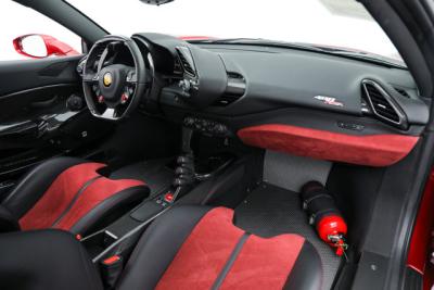 2019 Ferrari 488 PISTA