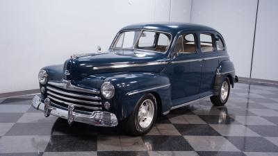 1947 Ford Deluxe Sedan