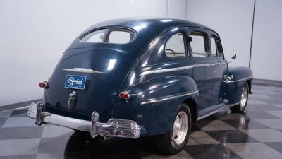 1947 Ford Deluxe Sedan