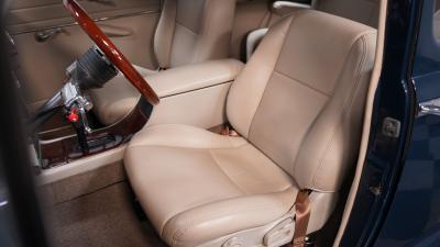 1947 Ford Deluxe Sedan