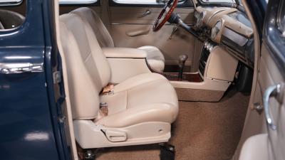 1947 Ford Deluxe Sedan