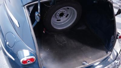 1947 Ford Deluxe Sedan