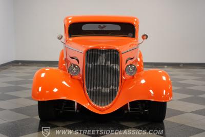 1933 Ford 3-Window Coupe Street Rod