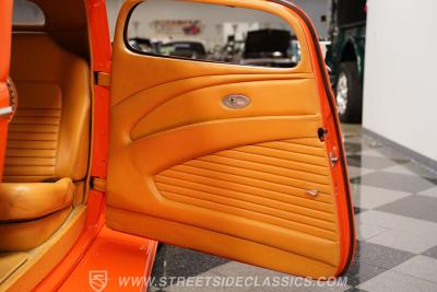 1933 Ford 3-Window Coupe Street Rod