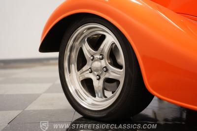 1933 Ford 3-Window Coupe Street Rod